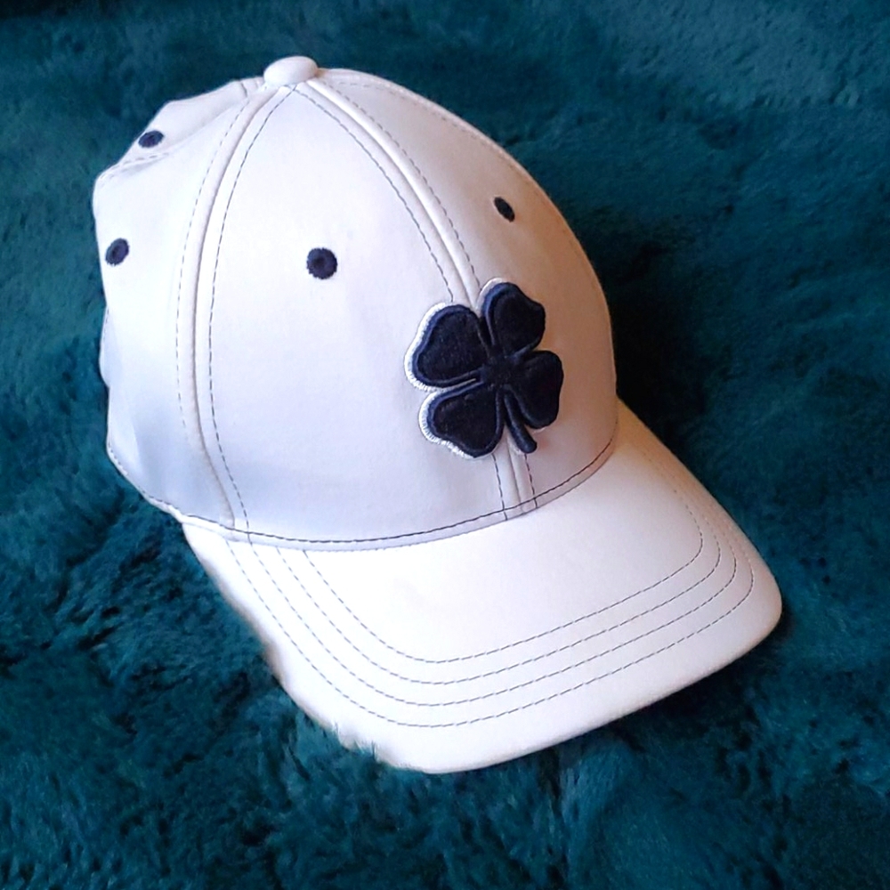 Black Clover White Hat